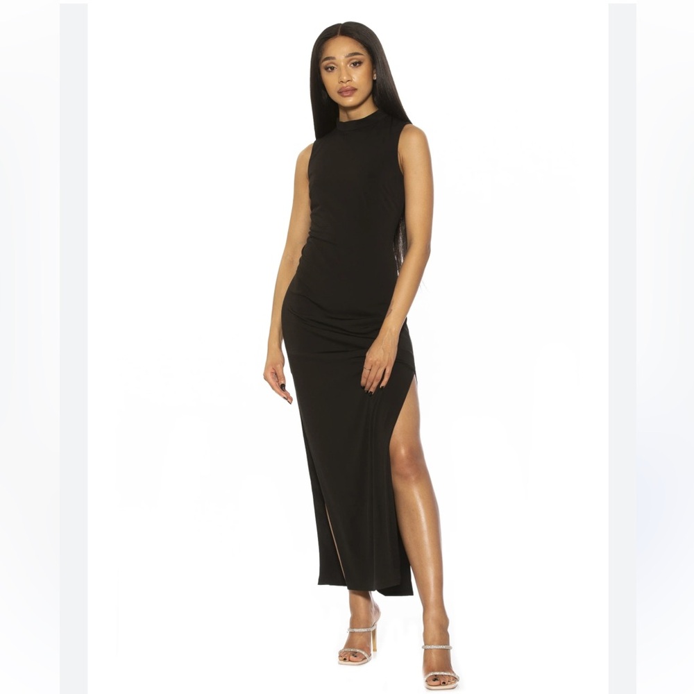 New Alexia Admor backless dress